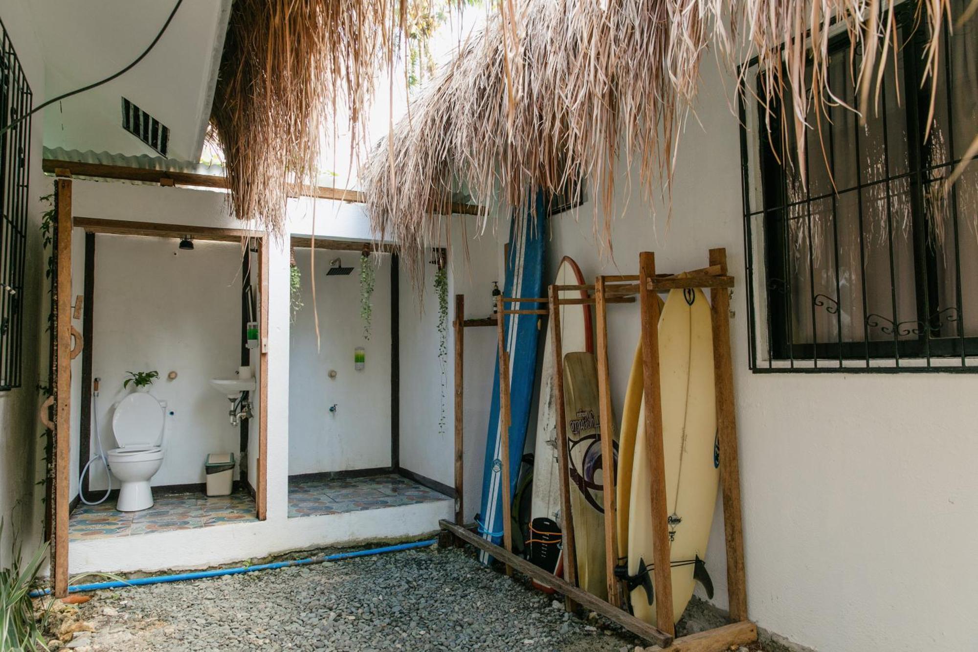 Ozen Freediving Hostel جنرال لونا المظهر الخارجي الصورة